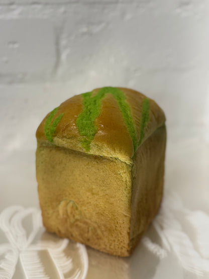 Matcha red bean loaf 抹茶红豆吐司