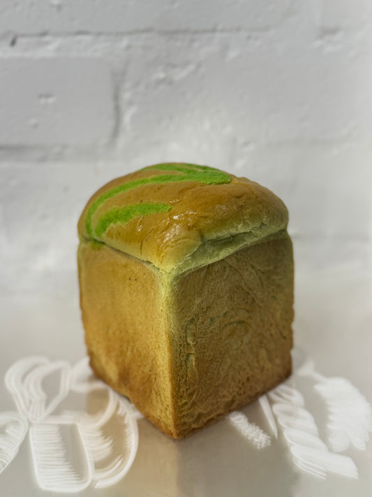 Matcha red bean loaf 抹茶红豆吐司